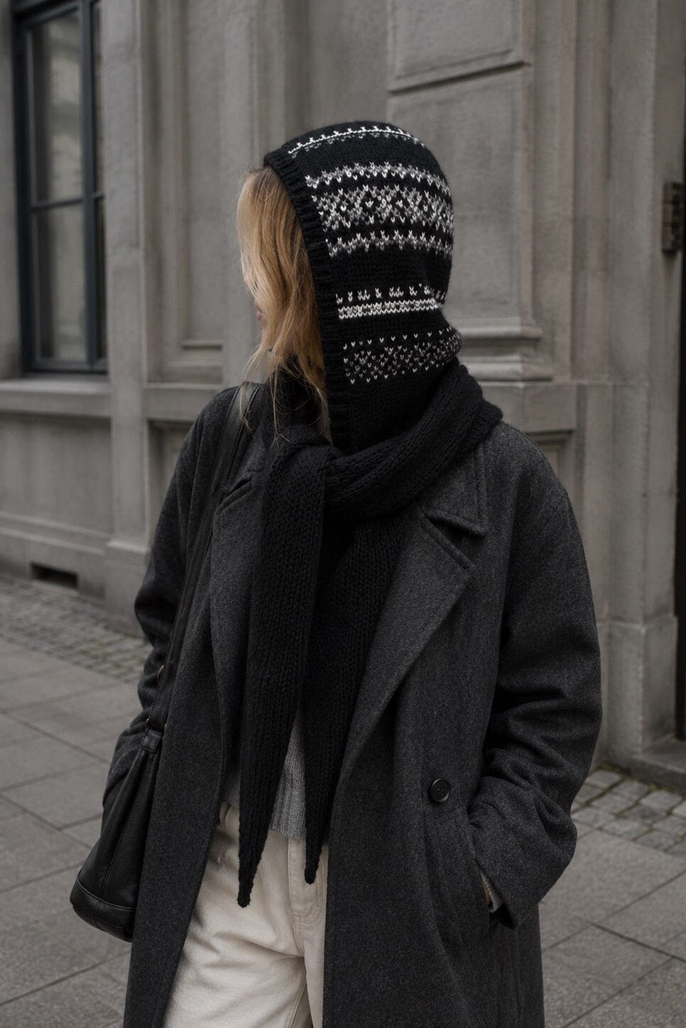 A-Bee - Naiara Beanie - Black Huer 