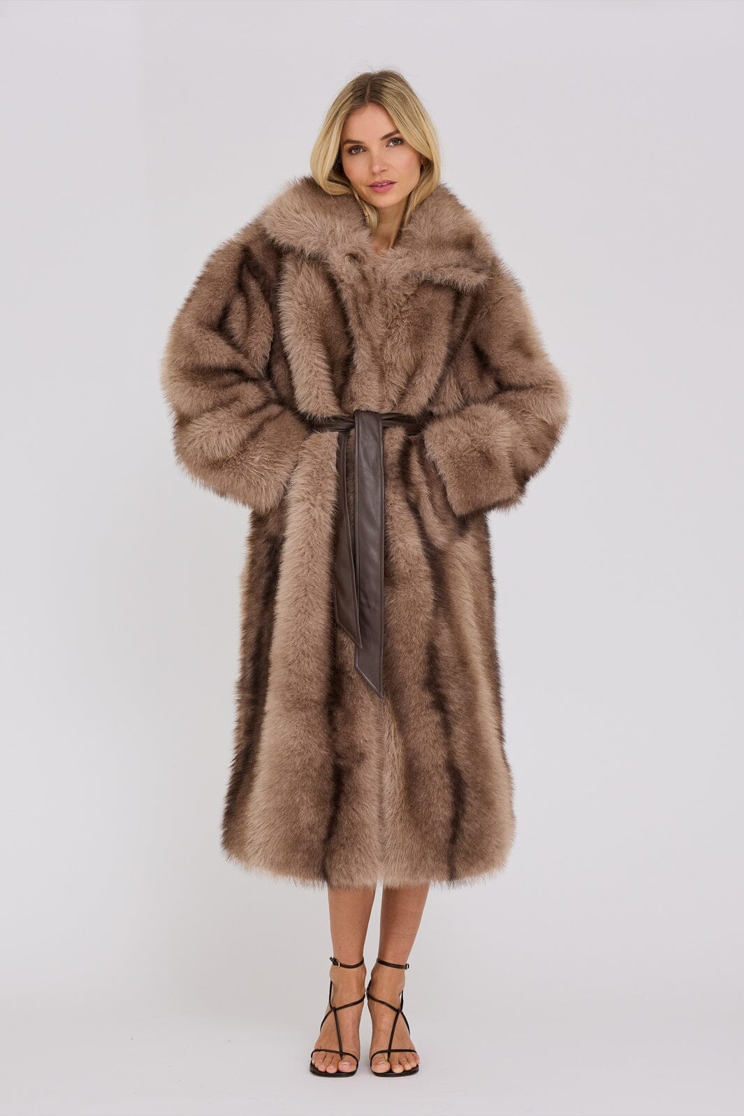 A-View - Mink Coat AV8212 - 080 - Taupe