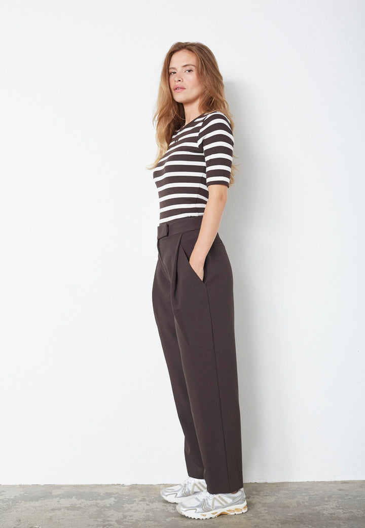 Co´Couture - Volacc Carrot Pleat Pant 31560 - 145 - Dark Brown Bukser 