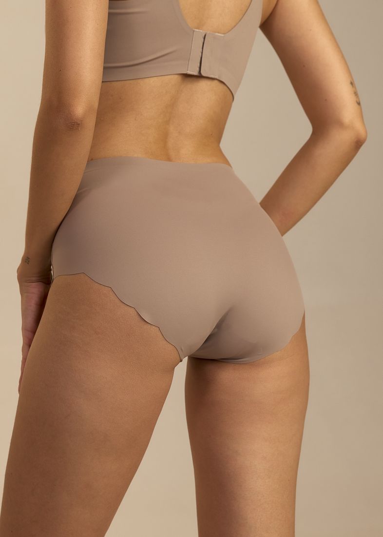 Femifemme - Invisible Highwaist Maxi Trusser - Mocha Trusser 