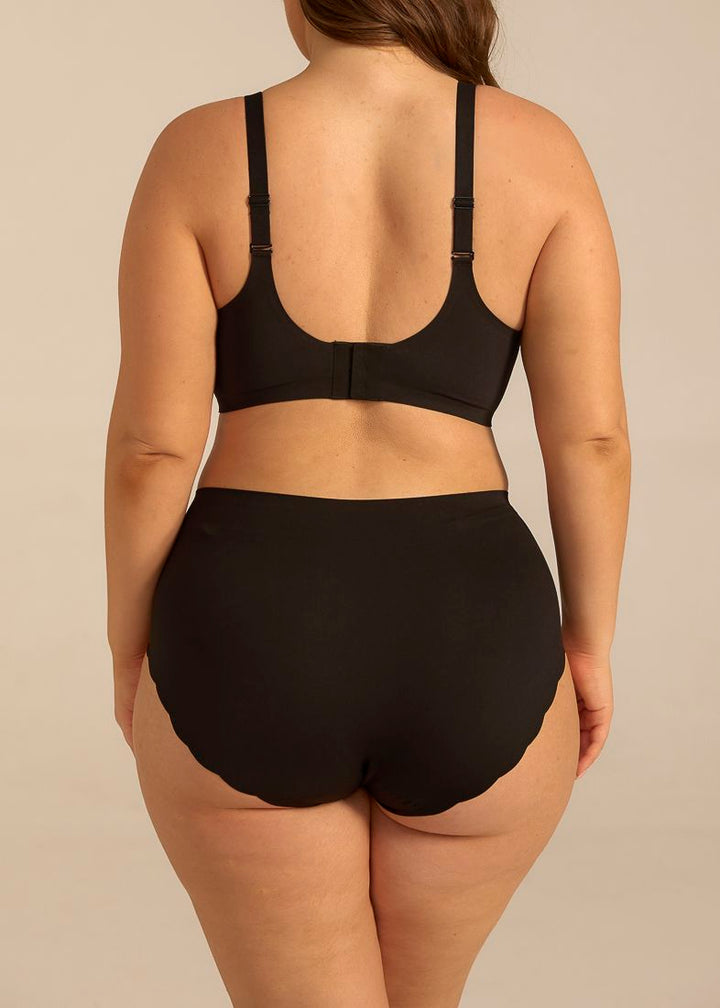 Femifemme - Softscallop Full Coverage BøJlefri Bh - Sort BH 