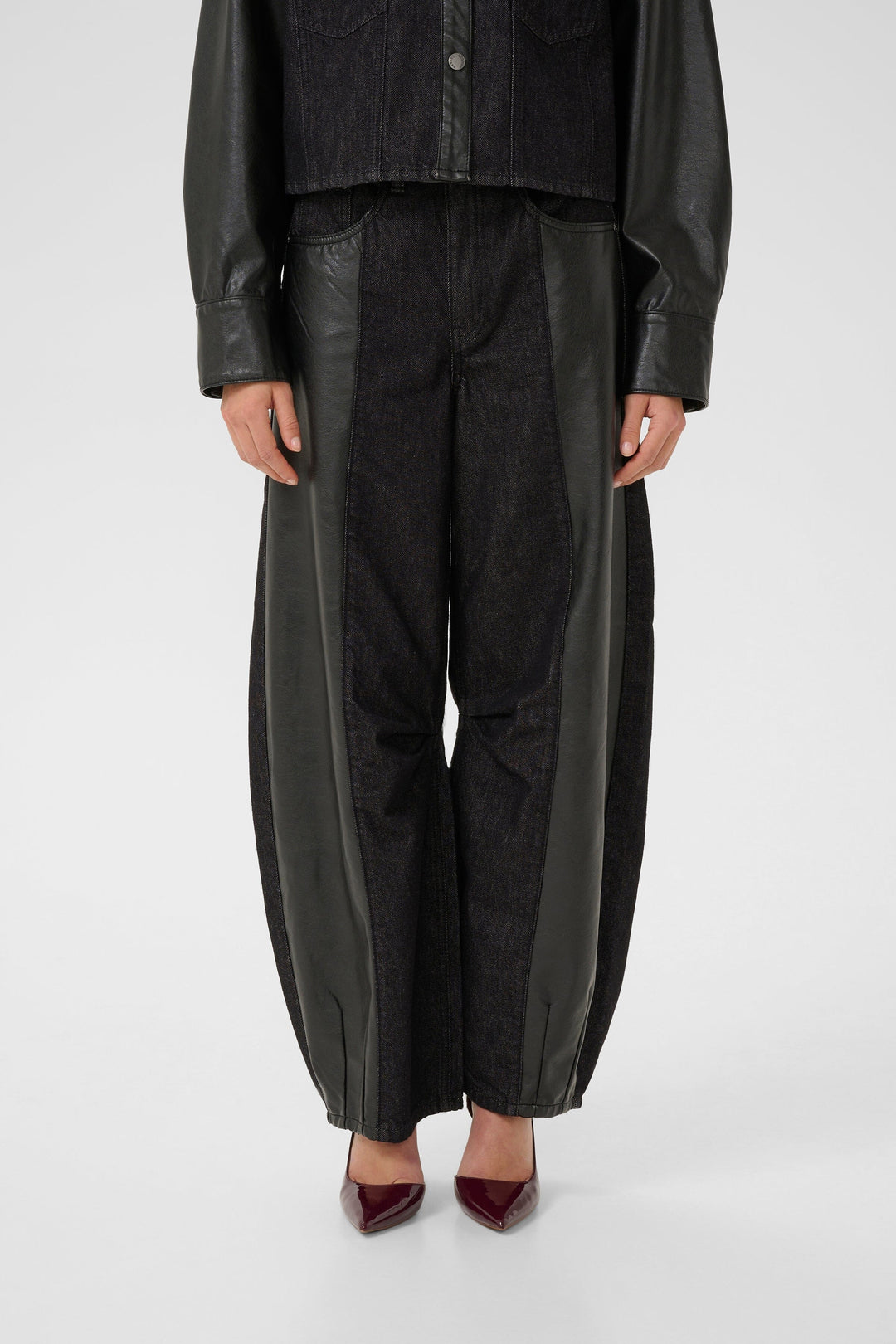Gestuz - Gzjunia Barrel Jeans 10910571 - 100017 - Black Jeans 