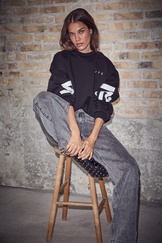 Haute L'Amitié - Maxi Split Logo Sweat HL10413 - Black/ White Print Sweatshirts 