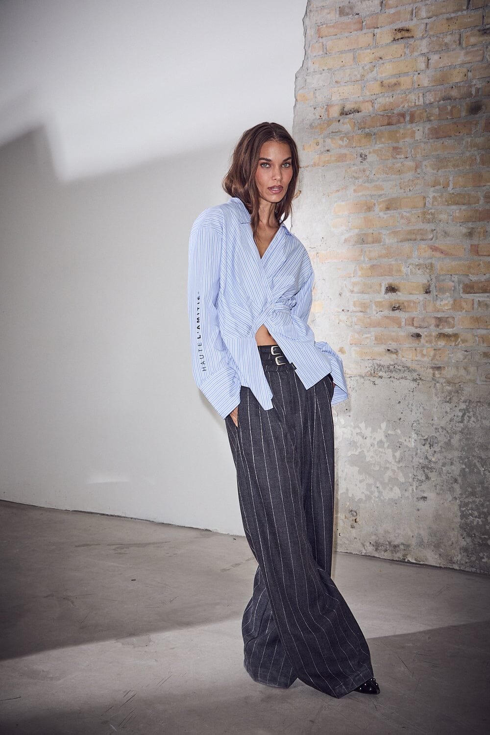 Haute L'Amitié - Nina Strap Shirt HL10795 - Pale Blue Stripe Skjorter 