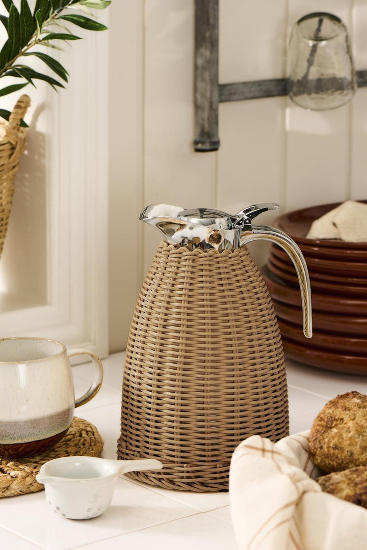 Ib Laursen - Termokande brun polyrattan håndflettet 1,5 ltr - Polyrattan, Rustfrit stål, Plastik - 1619-14