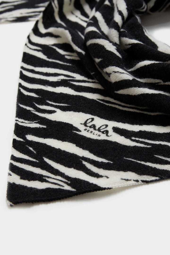 Lala Berlin - Lbtriangle M 10020123 - Black Tiger Tørklæder 