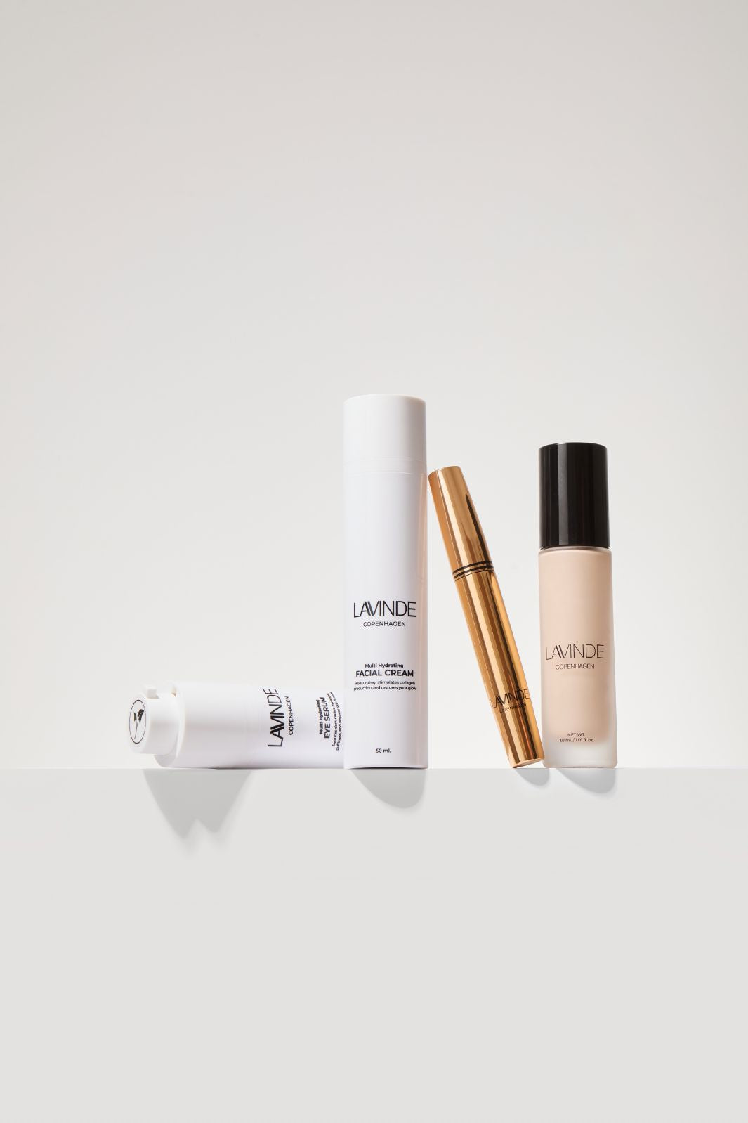 Lavinde Copenhagen - Natural Glow Liquid Foundation Cool Ivory 201 - 130101 - 30 ml Foundation 