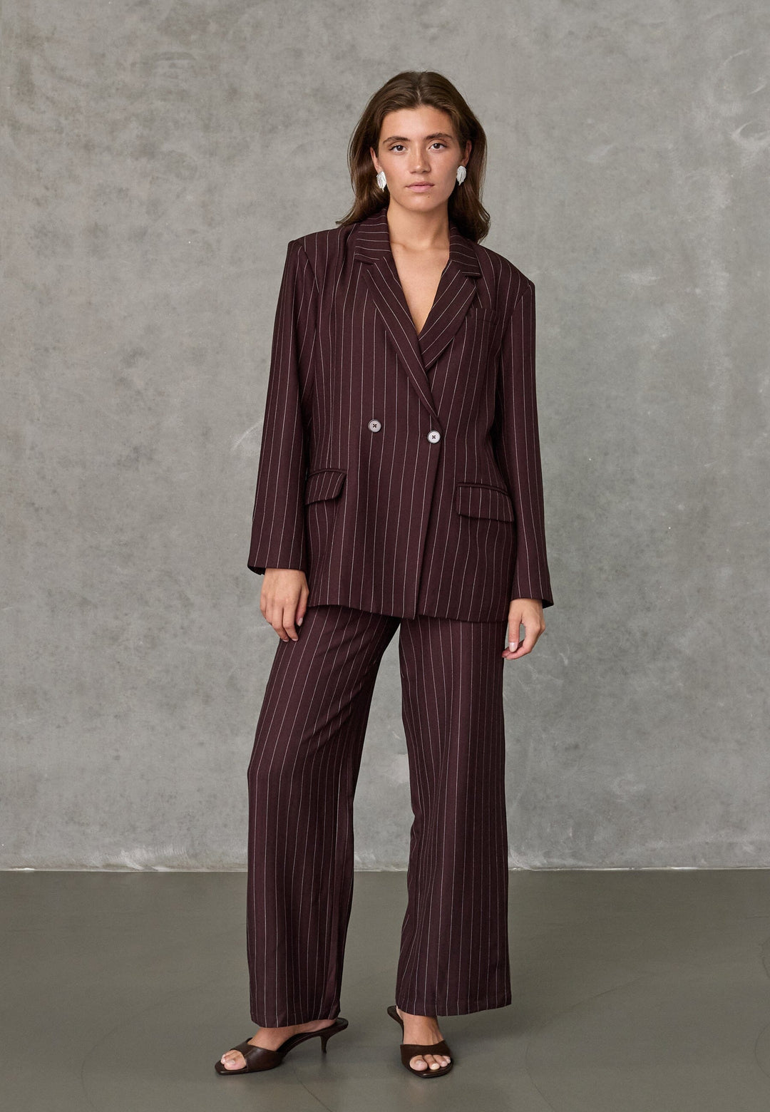 Love & Divine - Love1648 20306 - 834 - Brown Pinstripes Blazere 