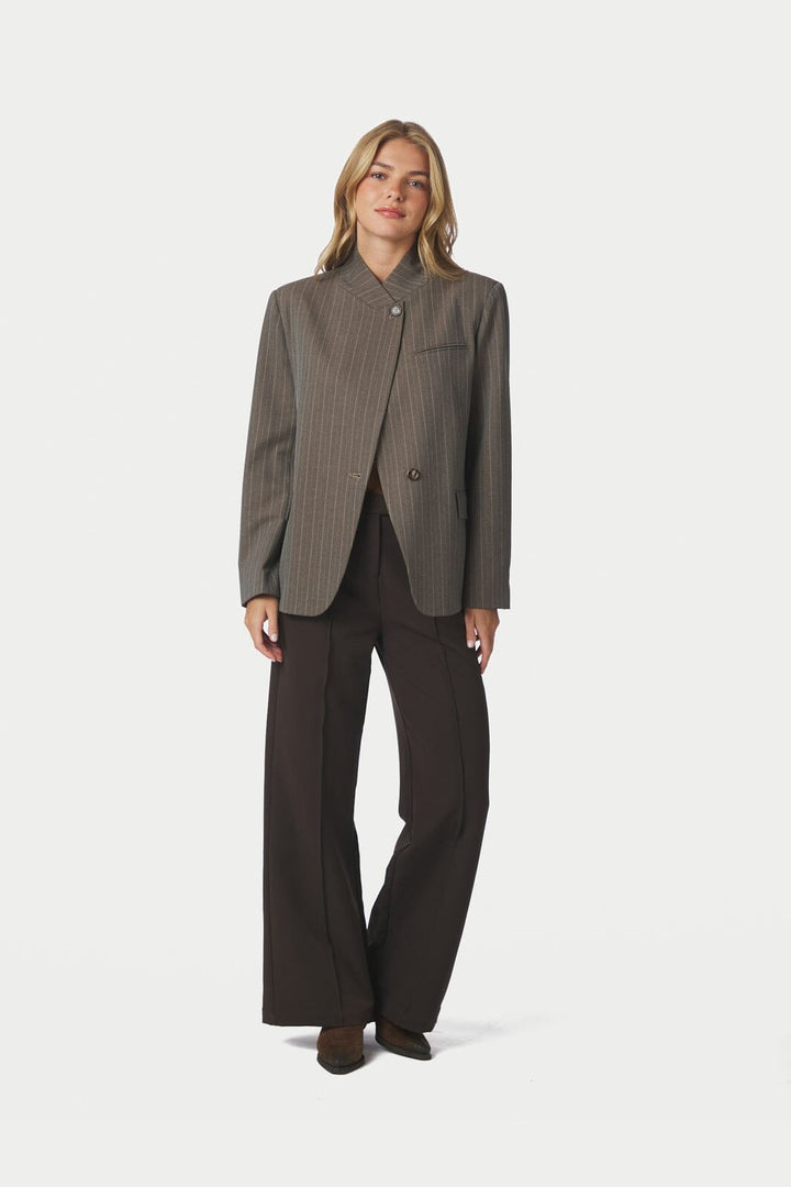 Neo Noir - Nerine Pinstripe Blazer 170127 - 811 - Dark Taupe