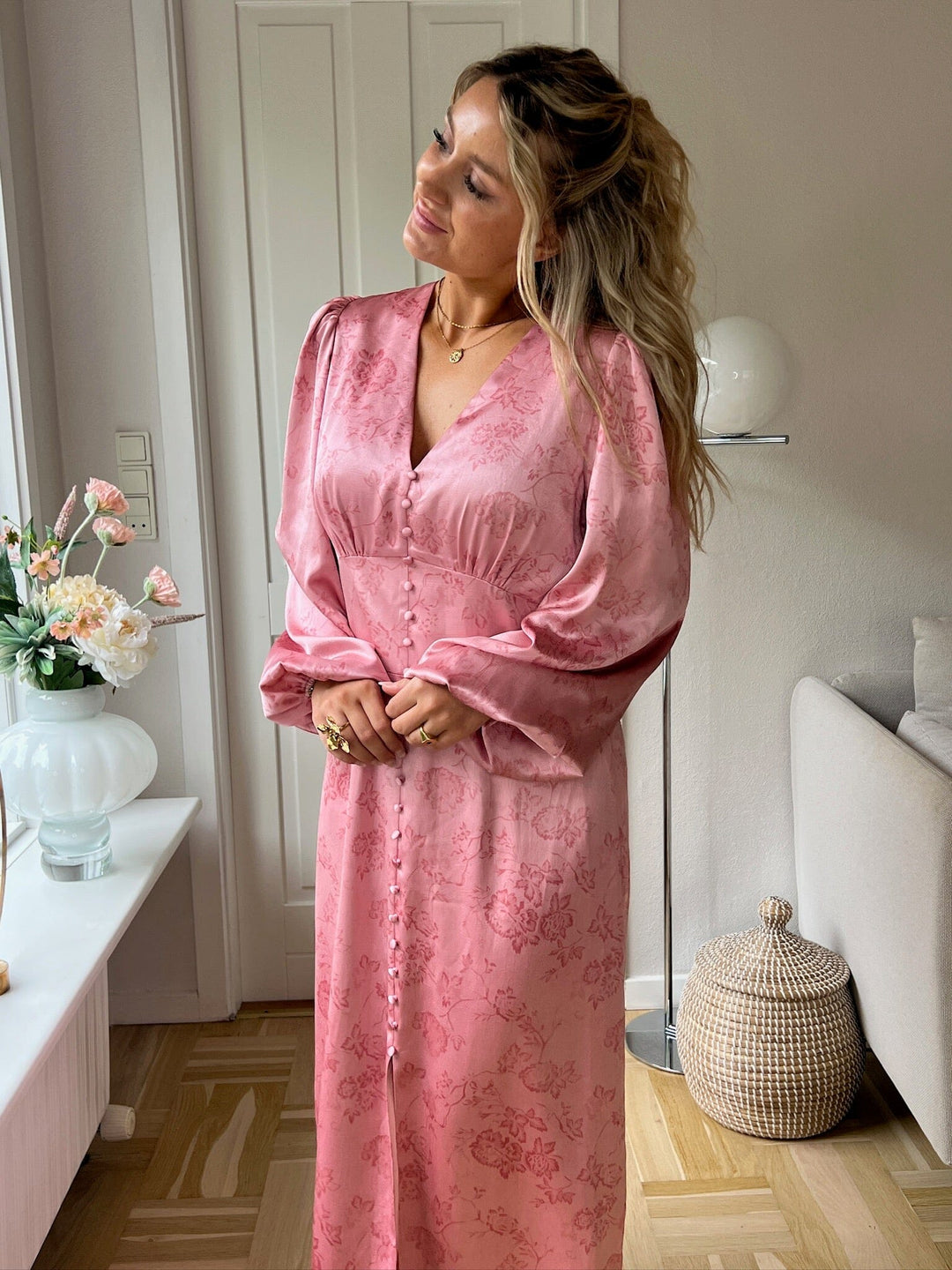 Neo Noir x Molly&My - Alto Pattern Sateen Dress 166828 - 754 - Light Pink Kjoler 