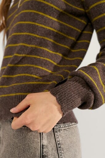 Nümph - Nulucinda Stripe Pullover 707198 - Black Coffee Strikbluser 