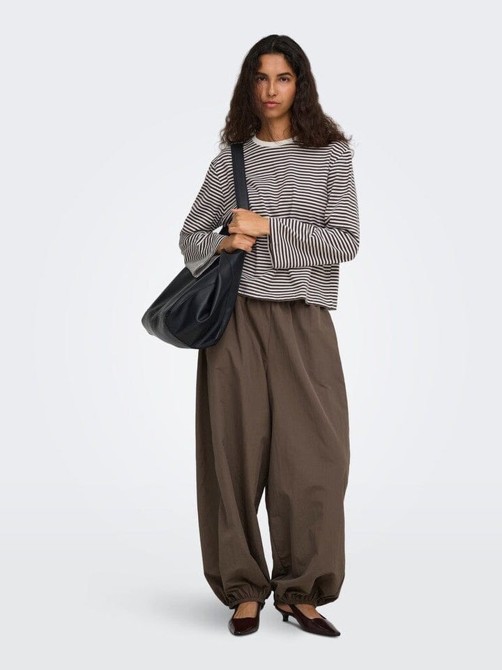 Only - Onlfreja Stripe L/S Wide Sleeve - 5082168 Coffee Bean Cloud Dancer (Mel) Bluser 