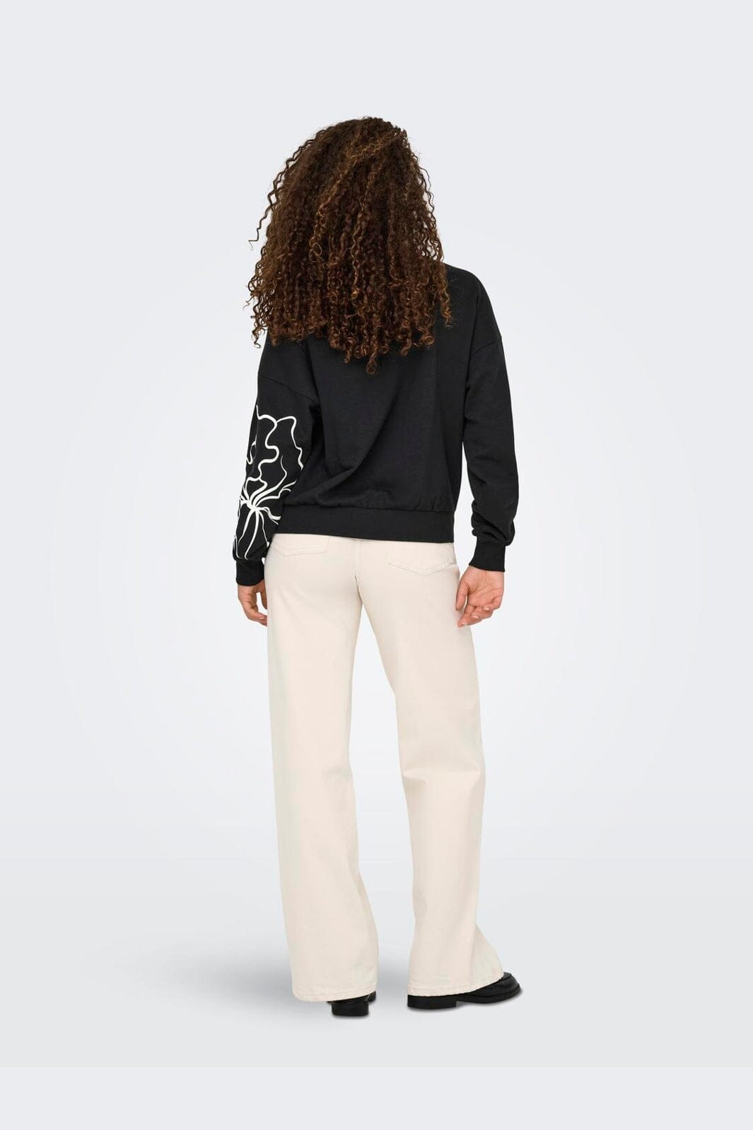 Only - Onlodessa L/S O-Neck Box Ub Swt - 4806648 Black W. Blury Flower