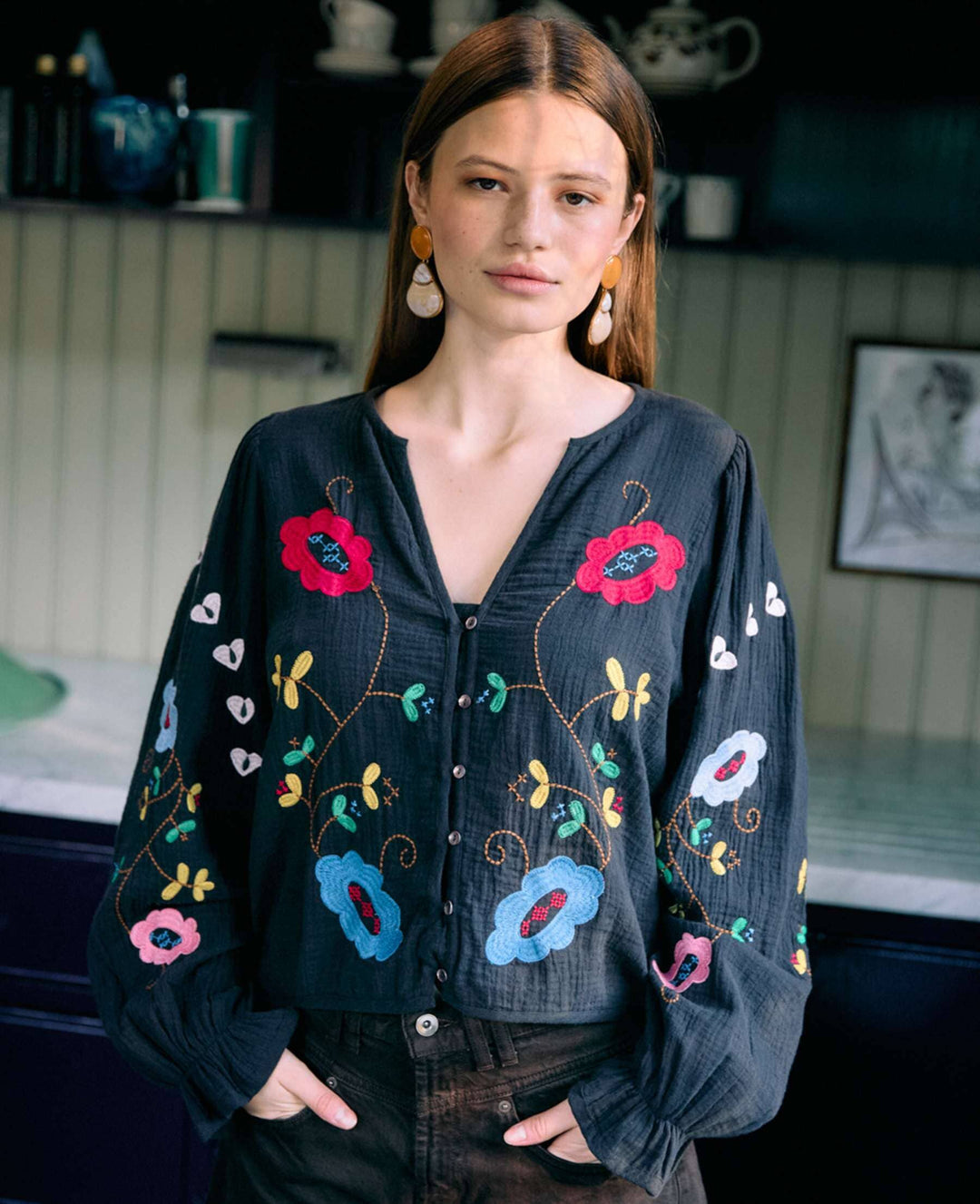 Sissel Edelbo - Fran Top Se 2018 - Almost Black Bluser 