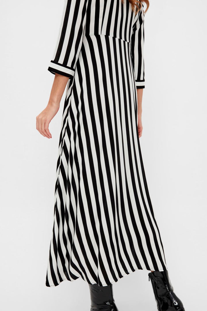 Forudbestilling - Y.A.S - YasSavanna Long Shirt Dress - Black W. White Stripes (Slut Januar) Kjoler 